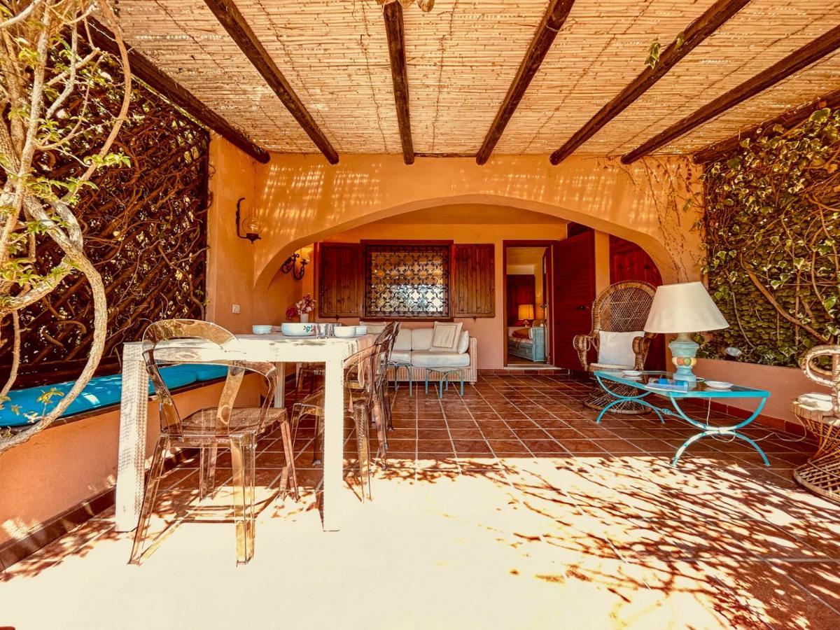 Villetta A Schiera Caprifogli Baja Cerdeña Exterior foto